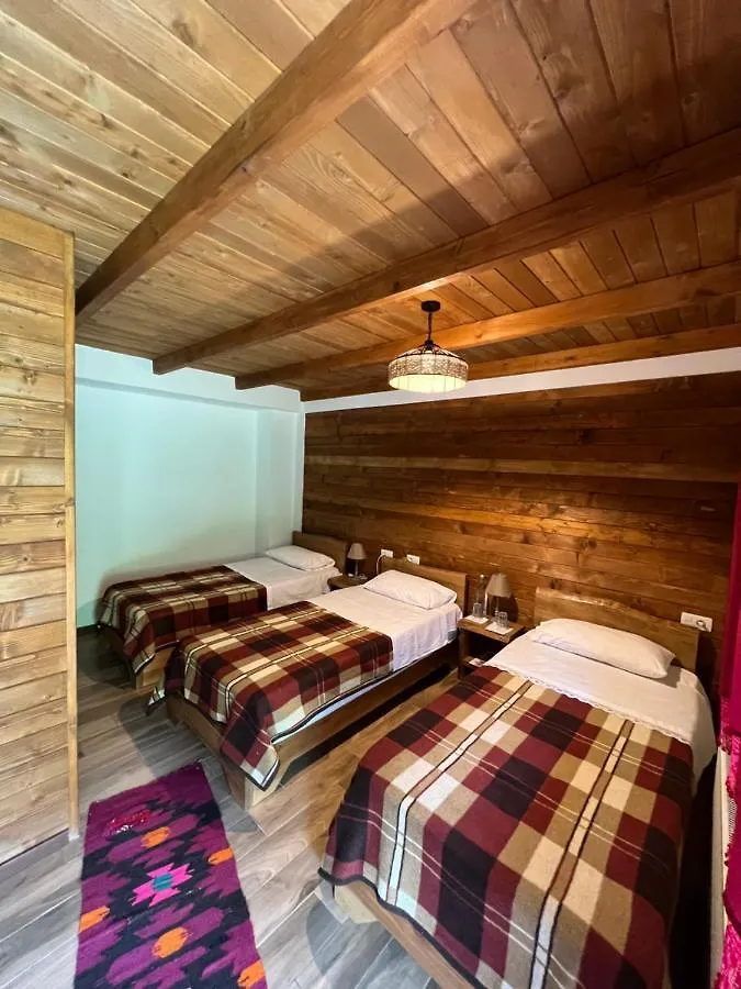 Molla Guest House Theth
