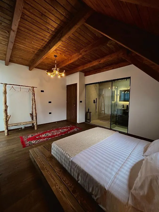 Molla Guest House Theth
