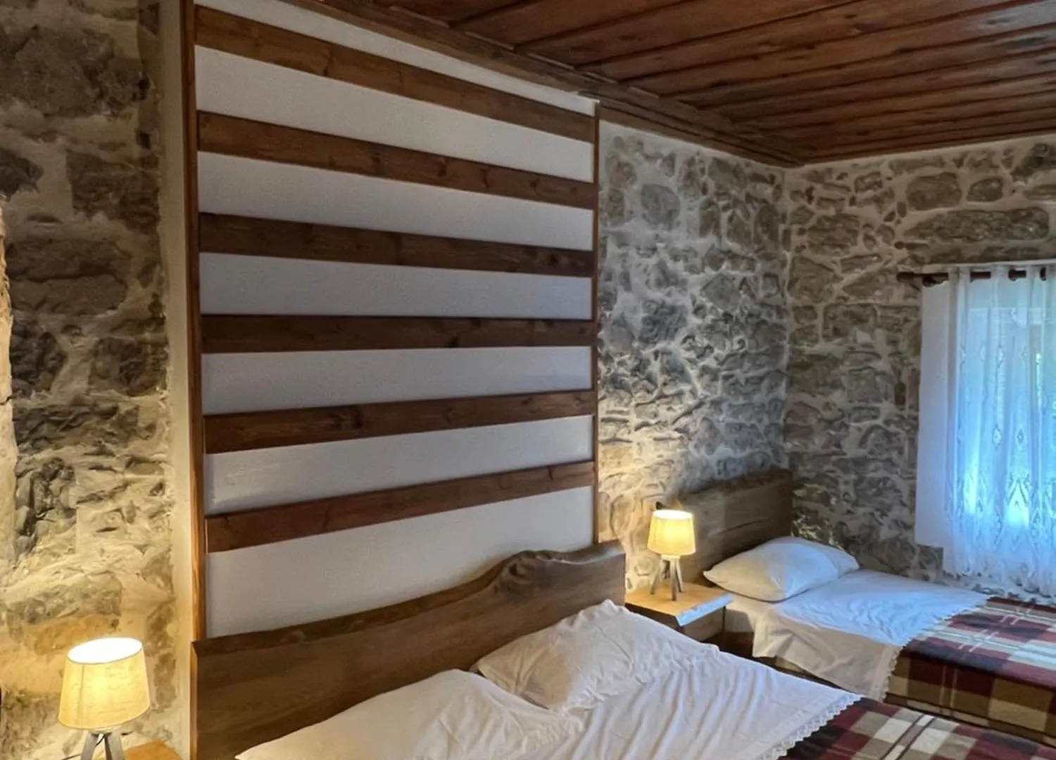 Molla Guest House Theth