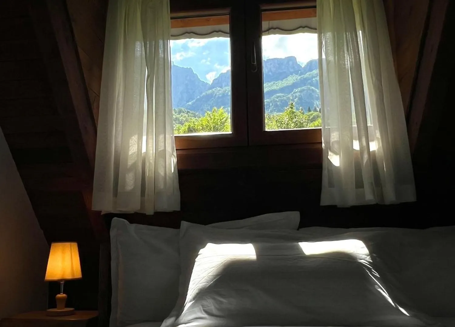 Molla Guest House Theth