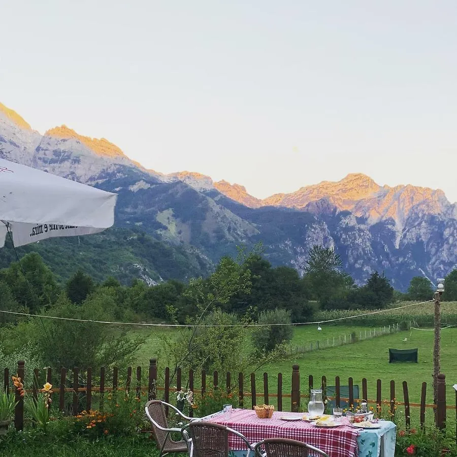 Molla Guest House Theth Albania