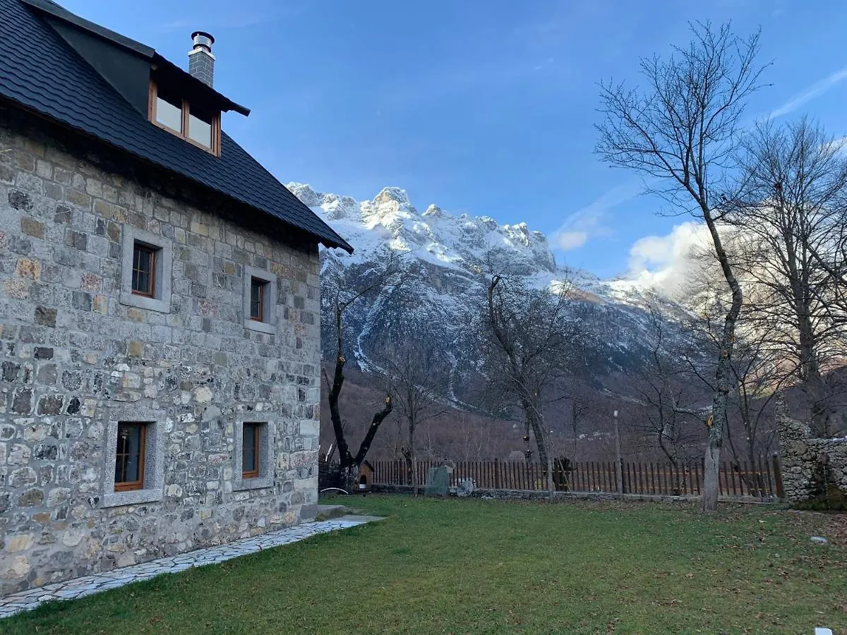 Molla Guest House Theth Albania