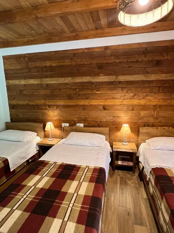 Molla Guest House Theth