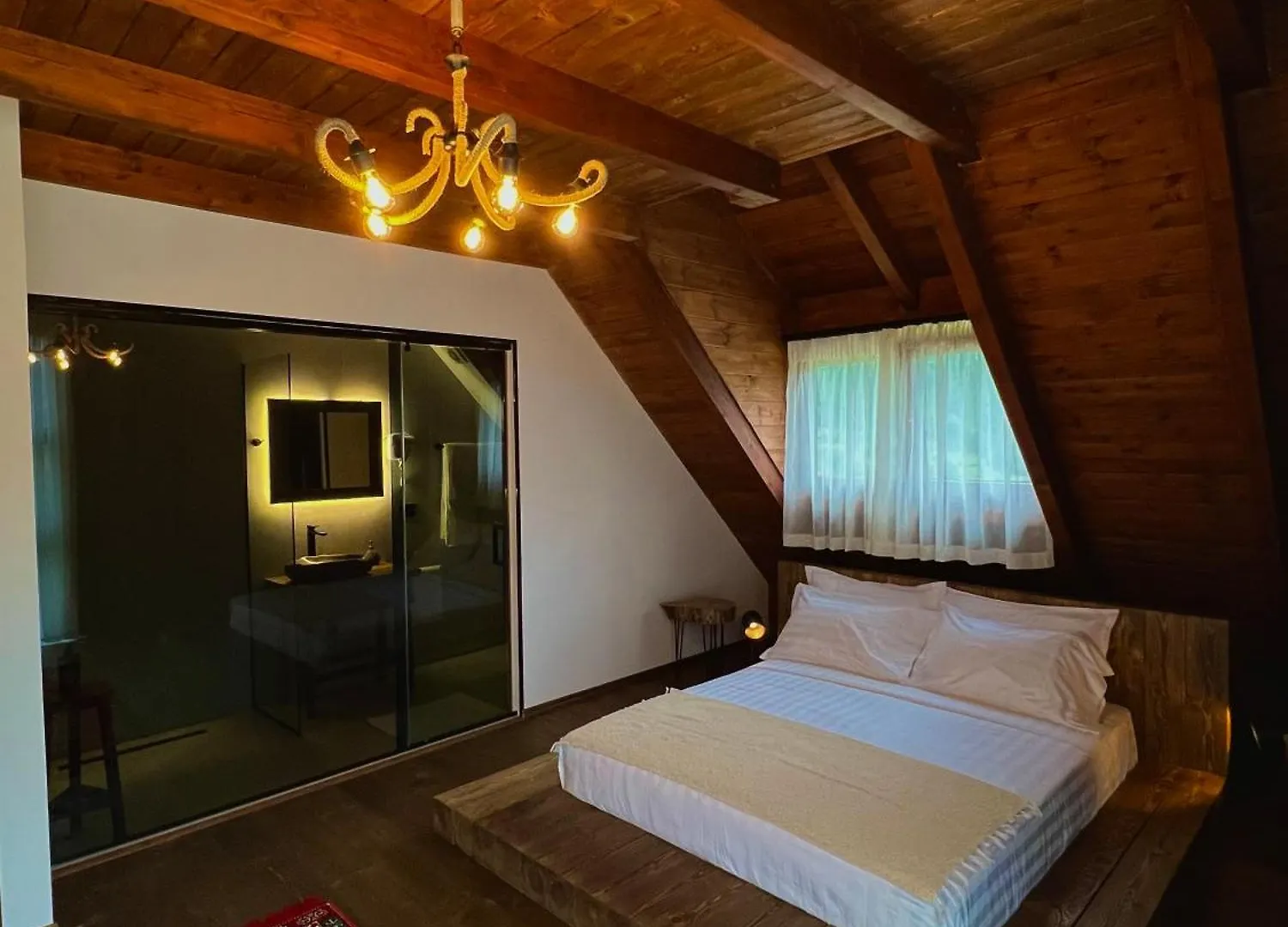 Molla Guest House Theth Albania