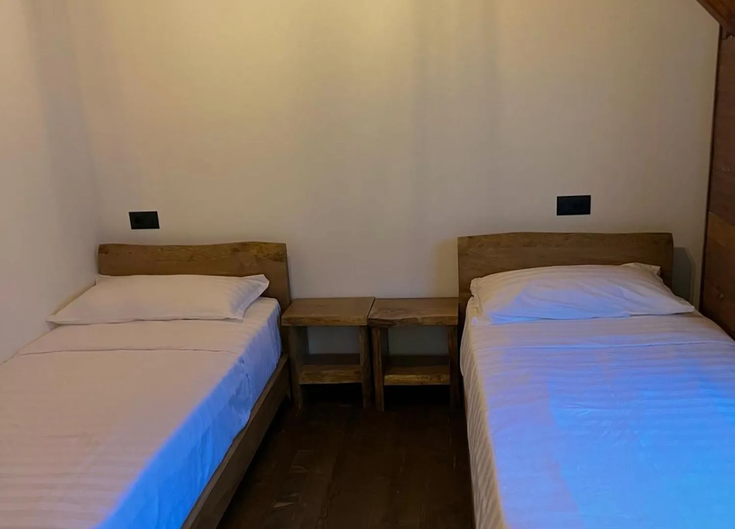 Molla Guest House Theth
