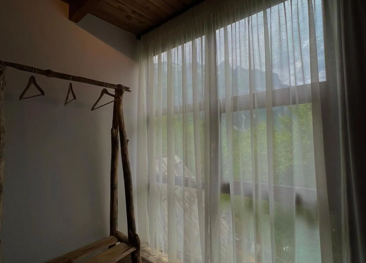 Molla Guest House Theth