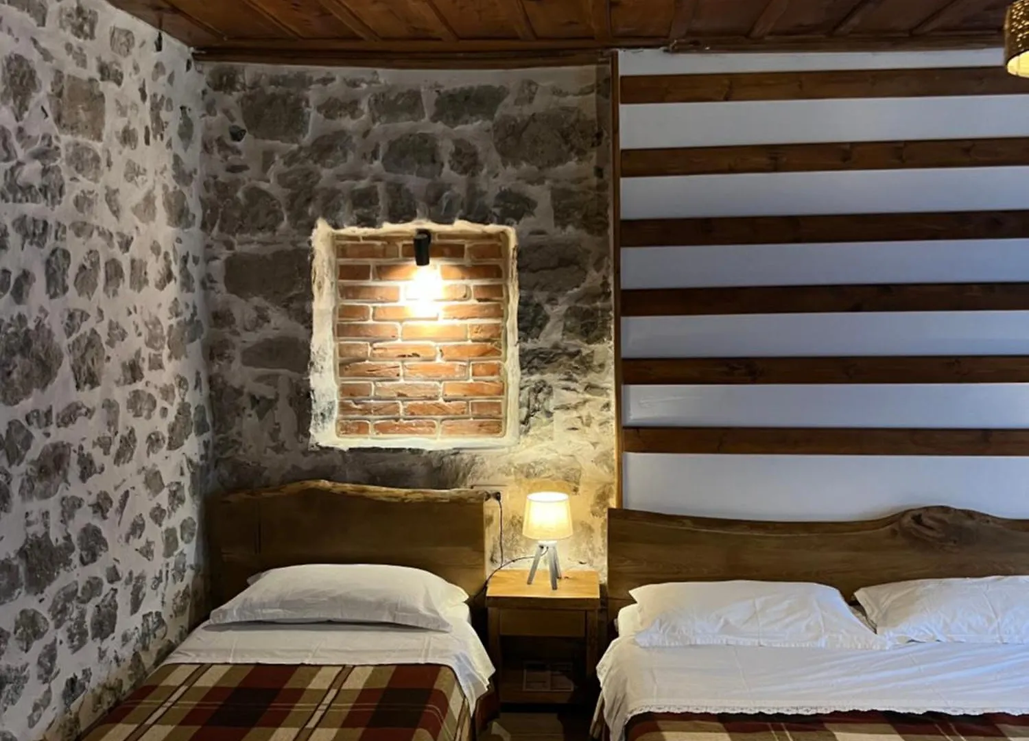 Molla Guest House Theth 0*,  Albania